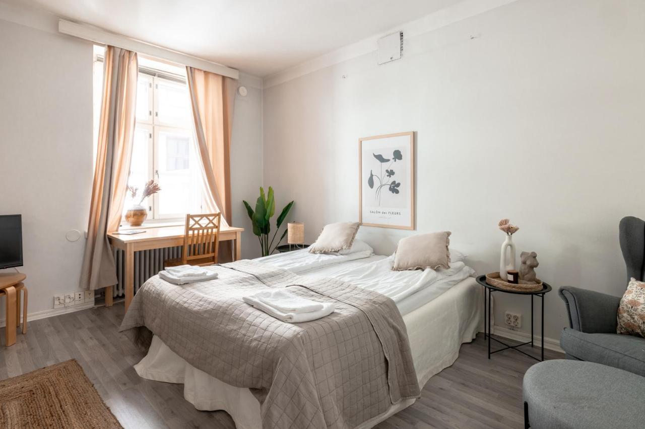 2Ndhomes Cozy Studio By The Esplanade Park ヘルシンキ エクステリア 写真